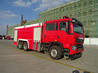 CLW5280GXFPM120/HW型泡沫消防车