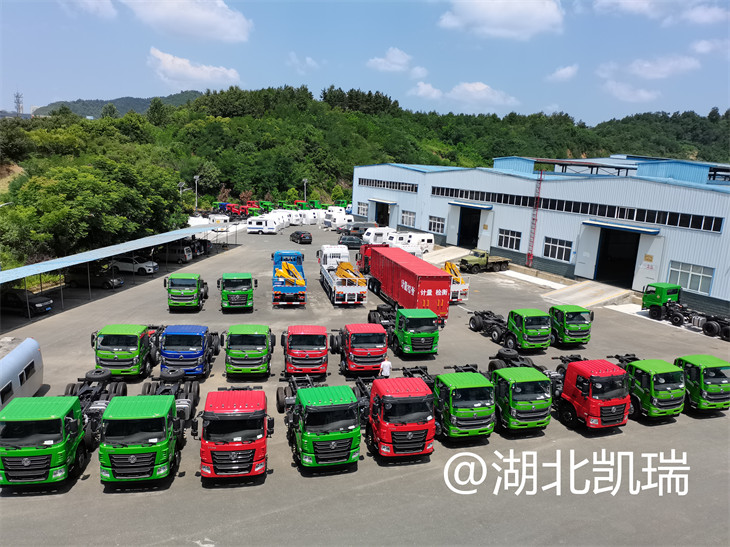 四台新款计量检衡车齐发车（俯视图）